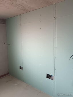 Praca - 2