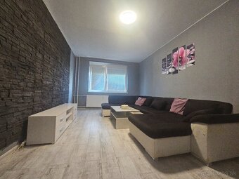 Ponúkam na predaj 3 izbový byt v Leviciach. - 2
