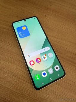 Predám Samsung Galaxy Z Flip6 12 GB/256 GB Mint – ako nový - 2