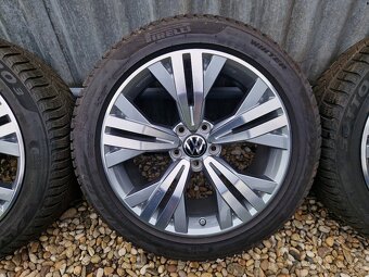 VW Kalamata Alltrack Passat 5x112 R18 245/45 R18 - 2