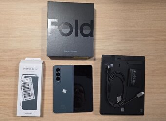Predám Samsung Galaxy Z Fold 4 12GB / 512GB - 2