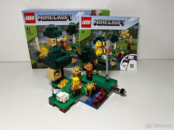 LEGO Minecraft 21165 Včelia farma - 2
