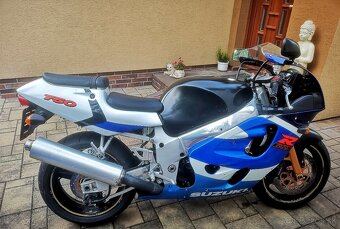 Suzuki GSX-R 600 Srad - 2