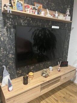 Samsung Smart UHD tv - 2