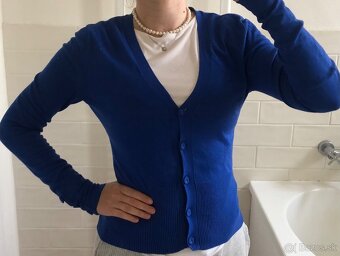 Kráľovsky modrý sveter na gombíky, Anna Scott, S/36 - 2