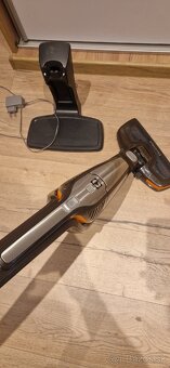 Tyčový vysávač s metlou Electrolux Ergorapido 18V - 2