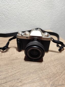 Digitálny fotoaparát Fujifilm X-T100 strieborná + XC 15-45mm - 2