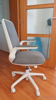 Kancelarska stolička - 2