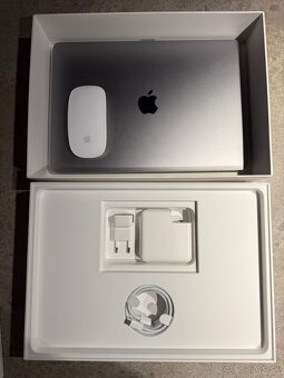 Apple MacBook Pro - 2