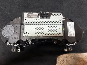 Budíky Audi A6 C7 2016 - 2