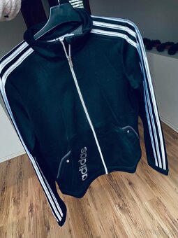 Značkové mikiny po 30€ - 2