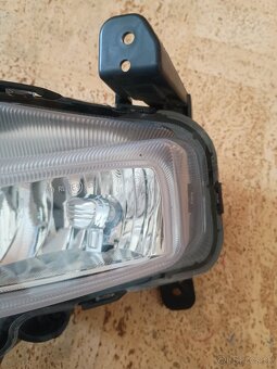 Ľavá hmlovka Kia ceed SW od roku 2018 - 2