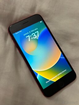 iPhone 8 64GB red - 100% batéria - 2