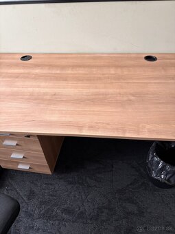 Kancelársky stôl - 2