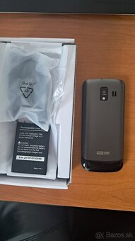 Mobilny tel Maxcom Classic MM320 - 2