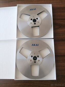 Akai - 2