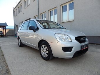Kia Carens 2.0 LX Basis - 2