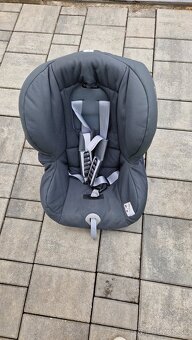 Predam autosedacku Britax Romer - 2