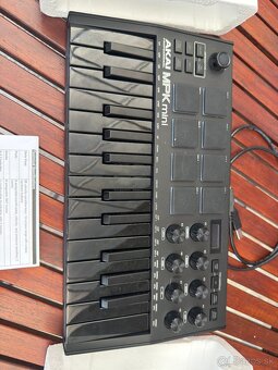 Akai Professional MPK Mini MK3 USB Mid - 2