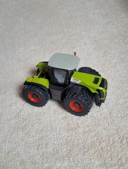Siku traktor Claas Xerion 5000 1:32 - 2
