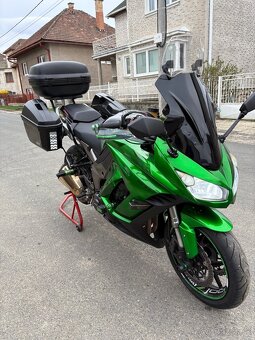 Kawasaki Z1000SX - 2