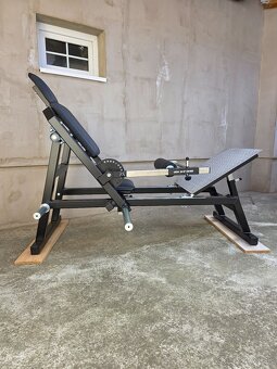 Hip thrust machine - 2