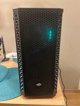 Výkonný herný PC na predaj – i5 + Vega 56 + 32GB RAM - 2