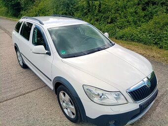 Škoda Octavia Combi Scout CR 2.0 TDI 4x4 Xenon TOP - 2