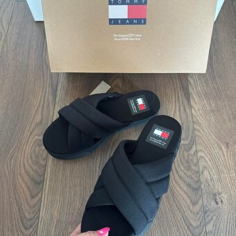 Šľapky tommy hilfiger - 2