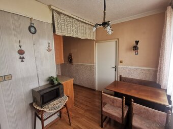 Velký 3 izbovy byt 85m2 v centre mesta s loggiou - 2