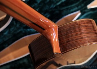 Paulino Bernabe M 40 - top stav - 2005 - s puzdrom - gitara - 2