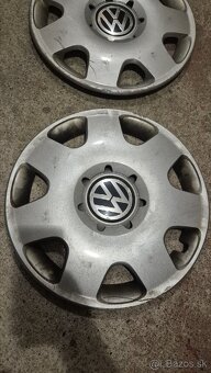 puklice original Vw veľkosť 14palcov - 2