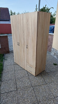skriňa trojdverová šatníková - 2