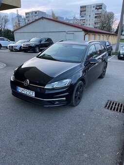 Volkswagen Golf - 2