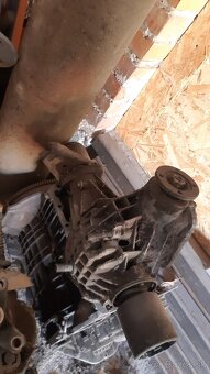 Lada Niva 1.6 prevodovka + predny diferak - 2