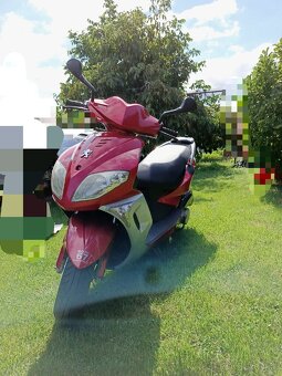 Peugeot skúter 125 Sum-up - 2