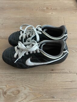 Kopačky NIKE č.32 - 2