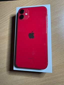 Predám iPhone 11 64GB Red - - 2