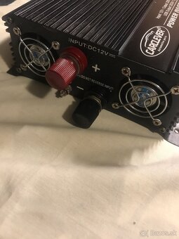 Predám používaný menič napätia do auta - 2