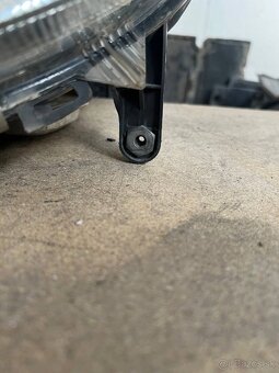 Predné ľavé svetlo Mercedes W211 - 2