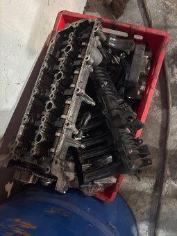 Motor Land Rover Discovery - 2