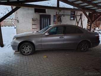 Mercedes benz w211 e320 - 2