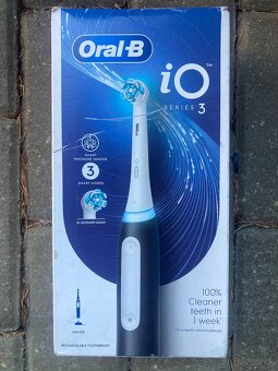 Oral B iQ3 - 2
