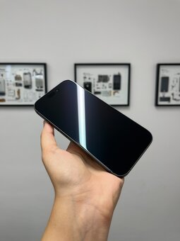 Apple iPhone 17 256GB Black - 2