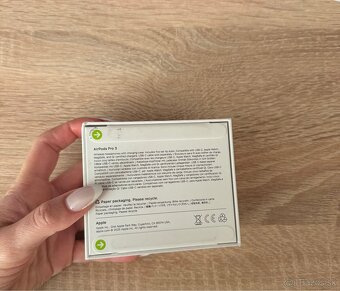 Apple AirPods Pro 3 - 2