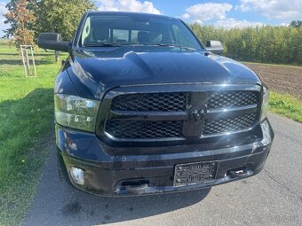 Dodge Ram 1500 Classic 2023 Hemi 5,7 - 2