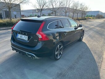 Volvo v60 D4 120kw M6 R-Design 5valec - 2