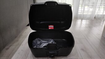 Predám horný kufor (topcase) Givi B45+ - 2