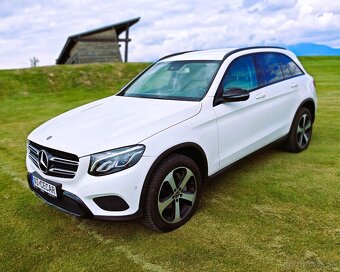 MERCEDES-BENZ GLC 250 D 4MATIC -EXCLUSIVE-SLOVENSKE-NADHERNE - 2