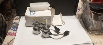 Predávam sadu LED žiaroviek H1 a H7 (Headlights) (žiarovka) - 2